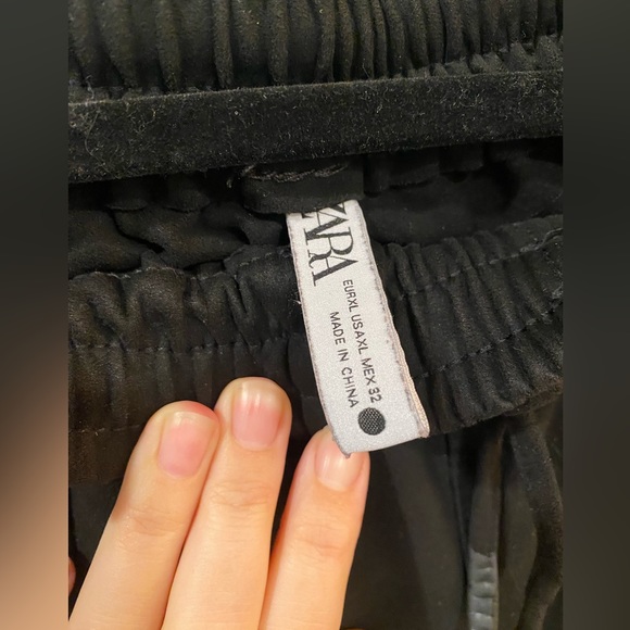 Zara faux suede cargo joggers - XL - Picture 3 of 4